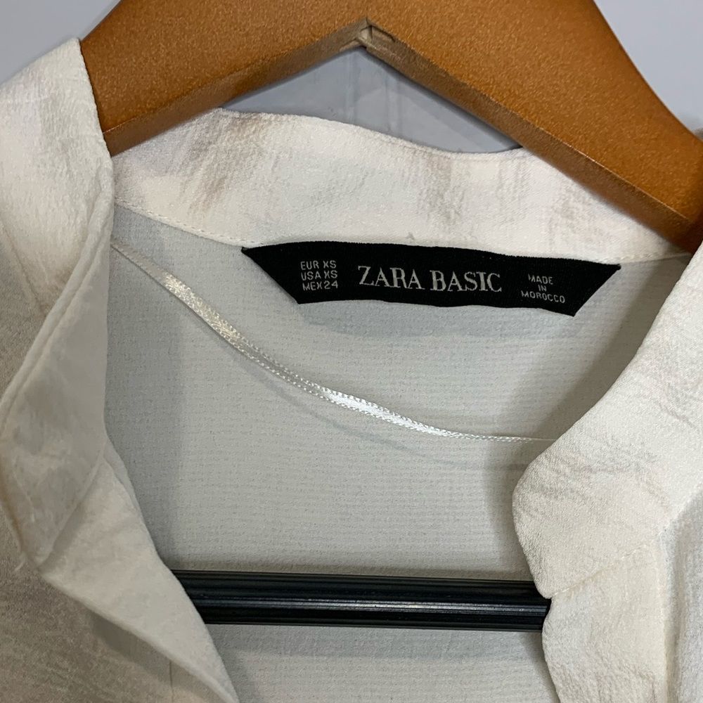 Zara Basic Blouse - Picture 3 of 3